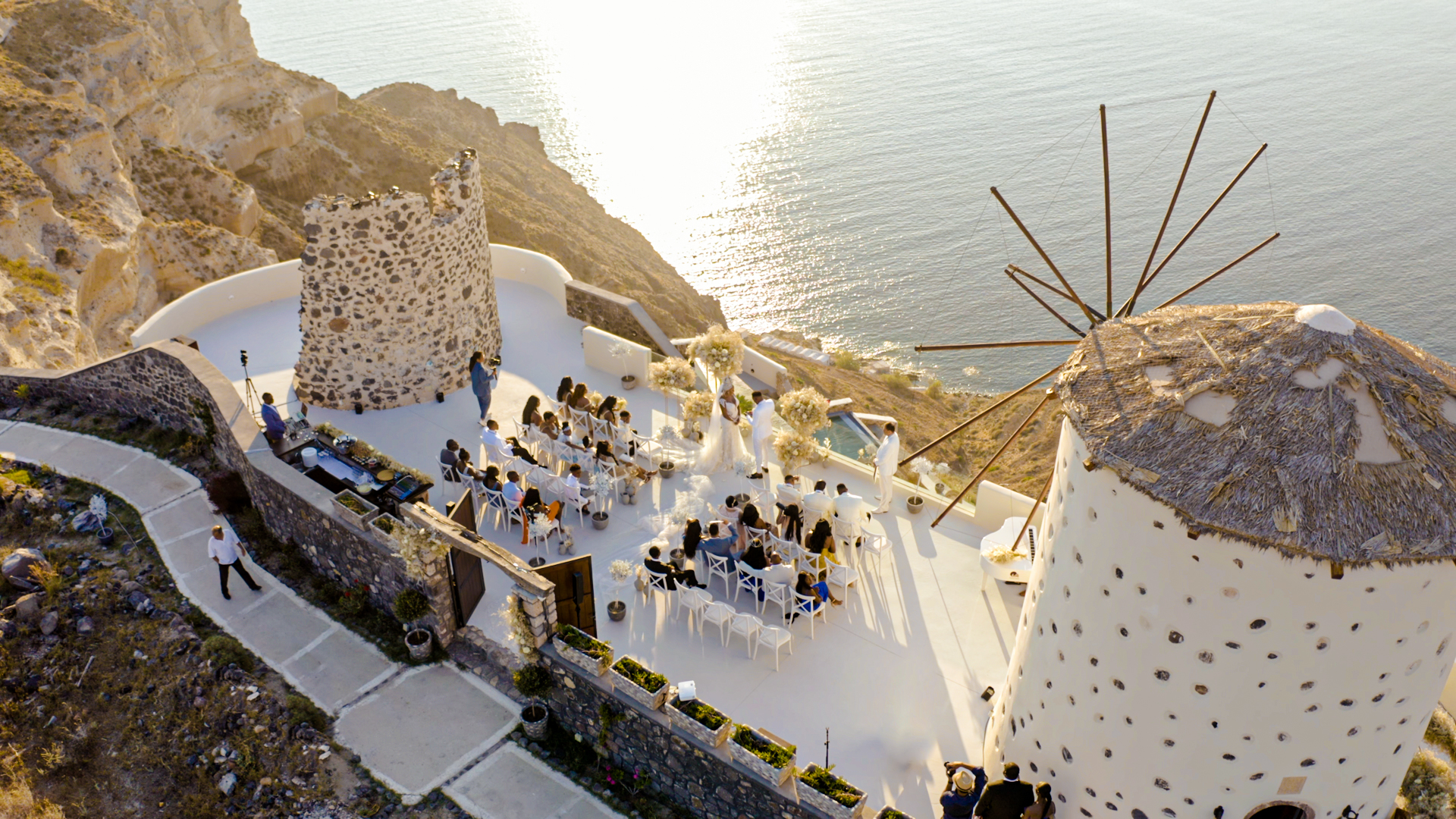 Stunning Santorini Greek Wedding Villas