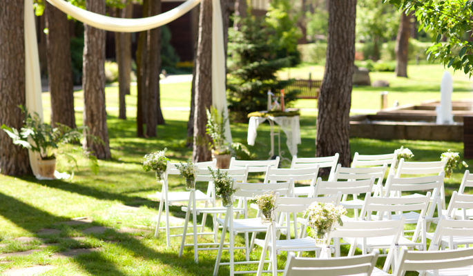 Resort Weddings That Will Bring Smiles to Everyone in the Family