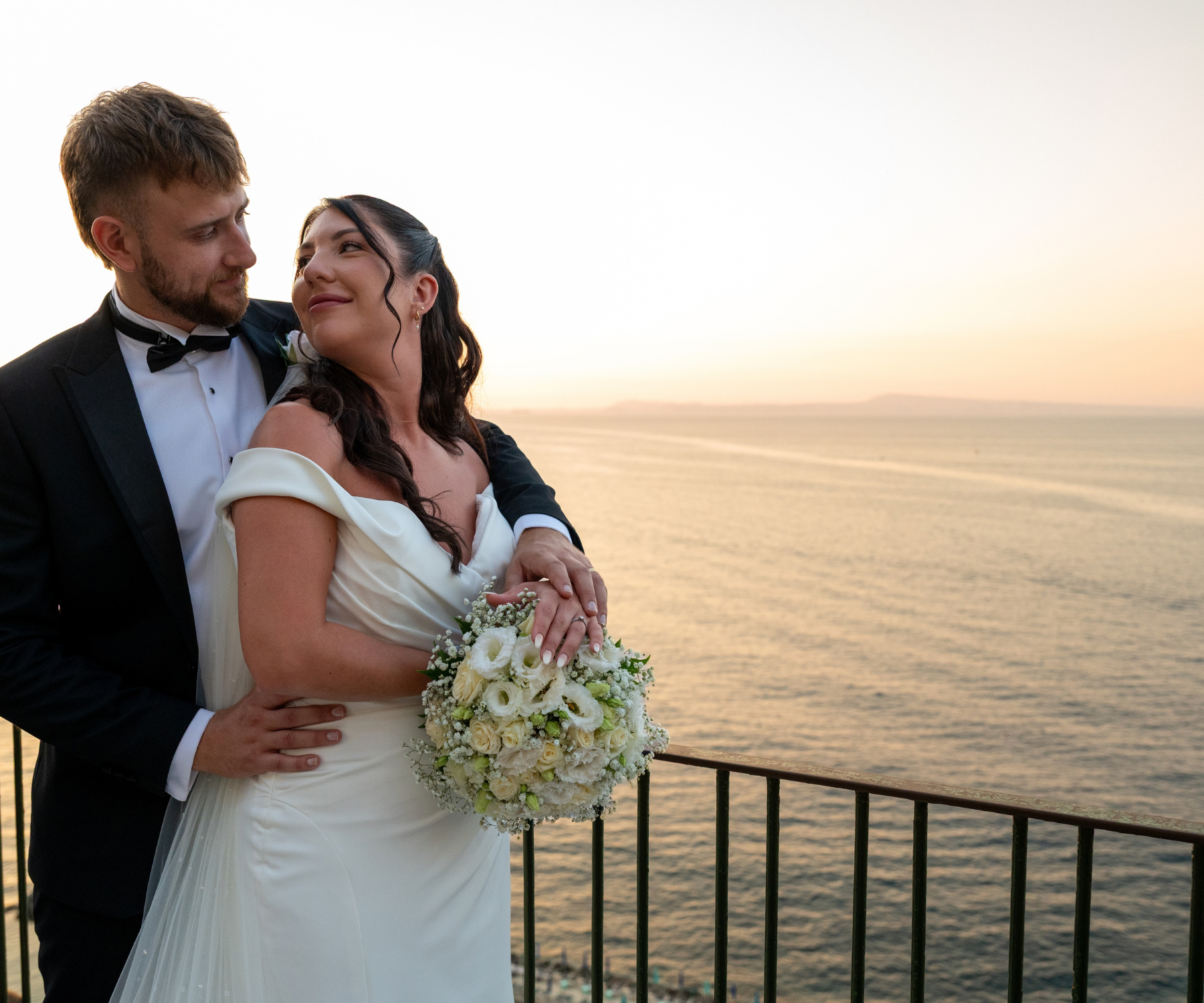 Small Italian Weddings Set on Clifftops: Naples & Sorrento